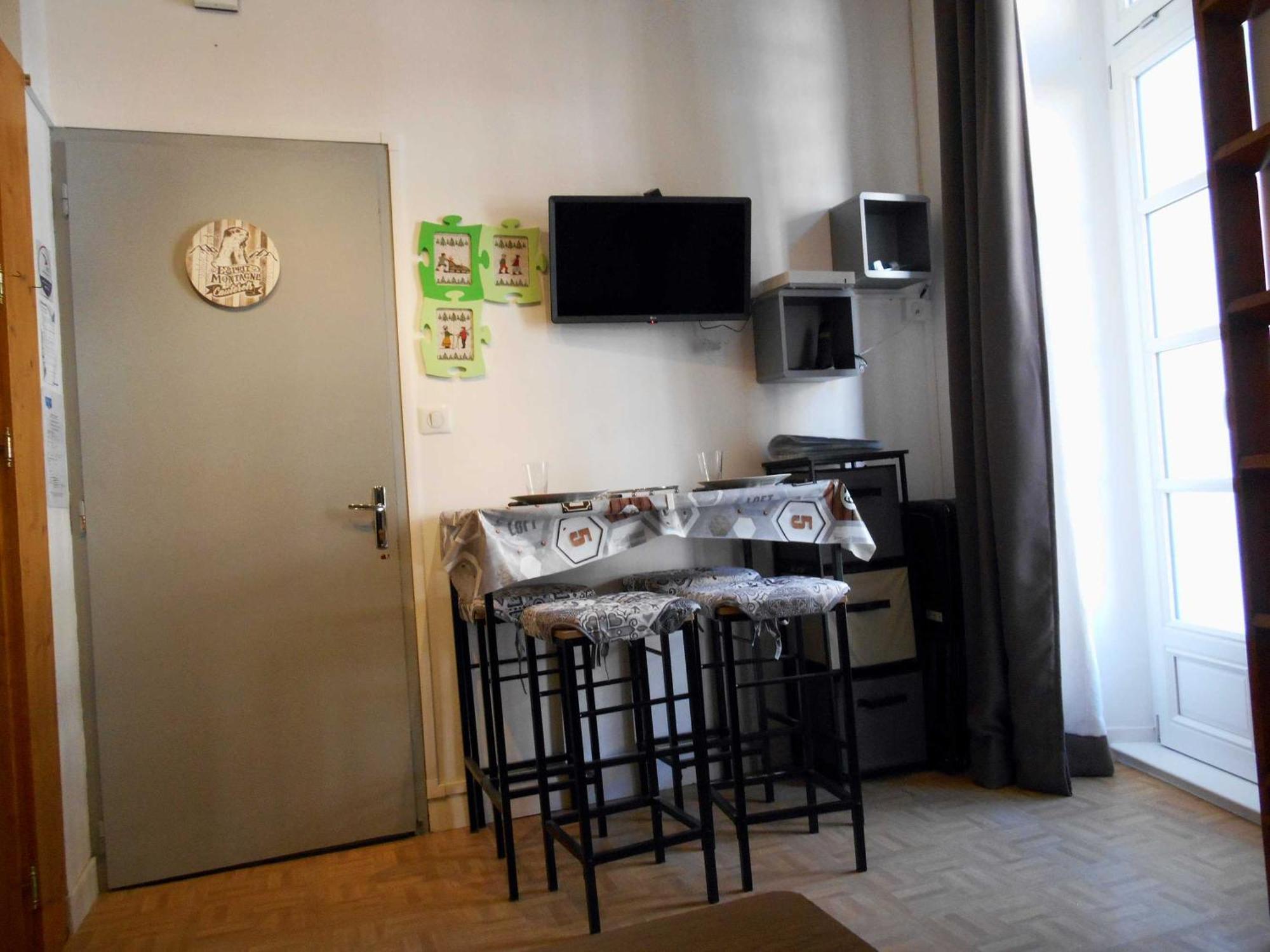 Appartement Wifi Monne Centre كوتيريه المظهر الخارجي الصورة